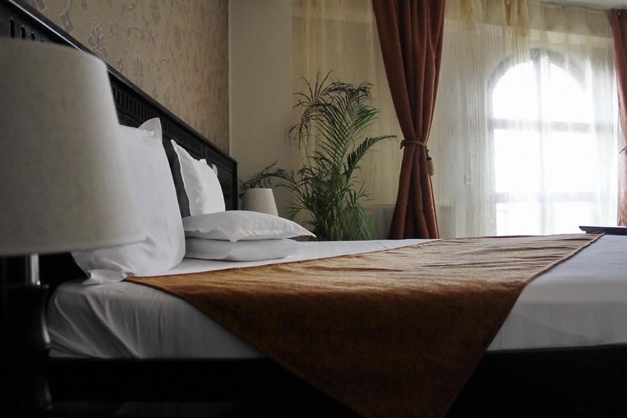 Hotel Imperium Suceava Eksteriør billede